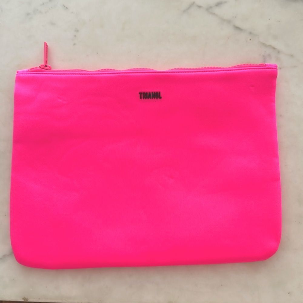 TRIANGL NEOPRENE Swim Travel or Makeup Bag HOT PINK NEW